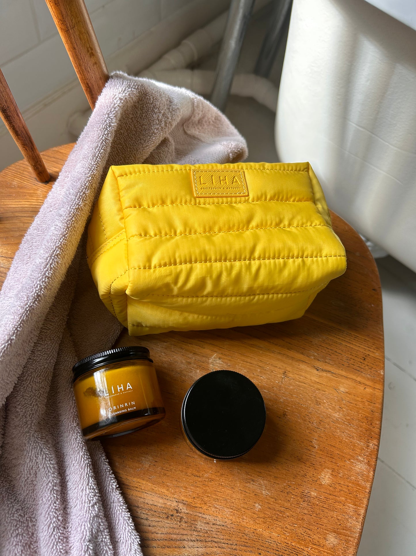 LIHA Travel Bag - LIHA Beauty